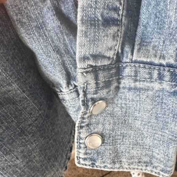 Levi's Washed Blue Denim Shirt Jacket - Picture 3 of 5